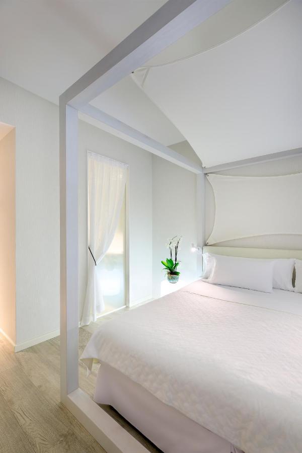 אס פוחולס Blanco Hotel Formentera מראה חיצוני תמונה