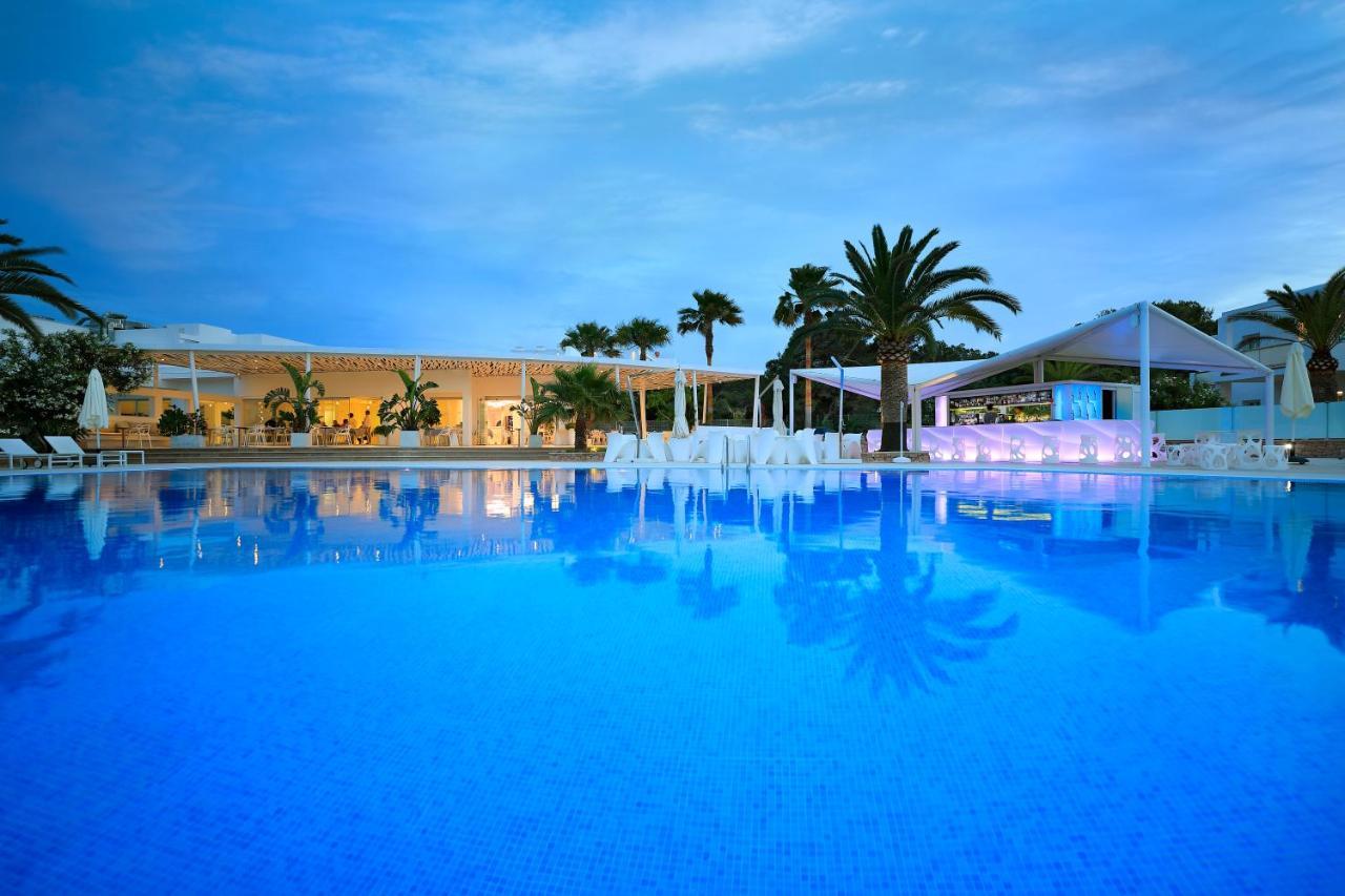 אס פוחולס Blanco Hotel Formentera מראה חיצוני תמונה
