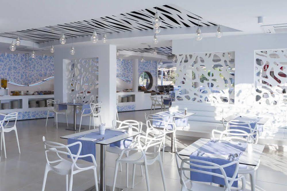 אס פוחולס Blanco Hotel Formentera מראה חיצוני תמונה